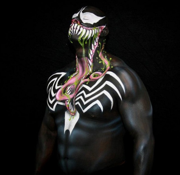 hyper realistic body painting